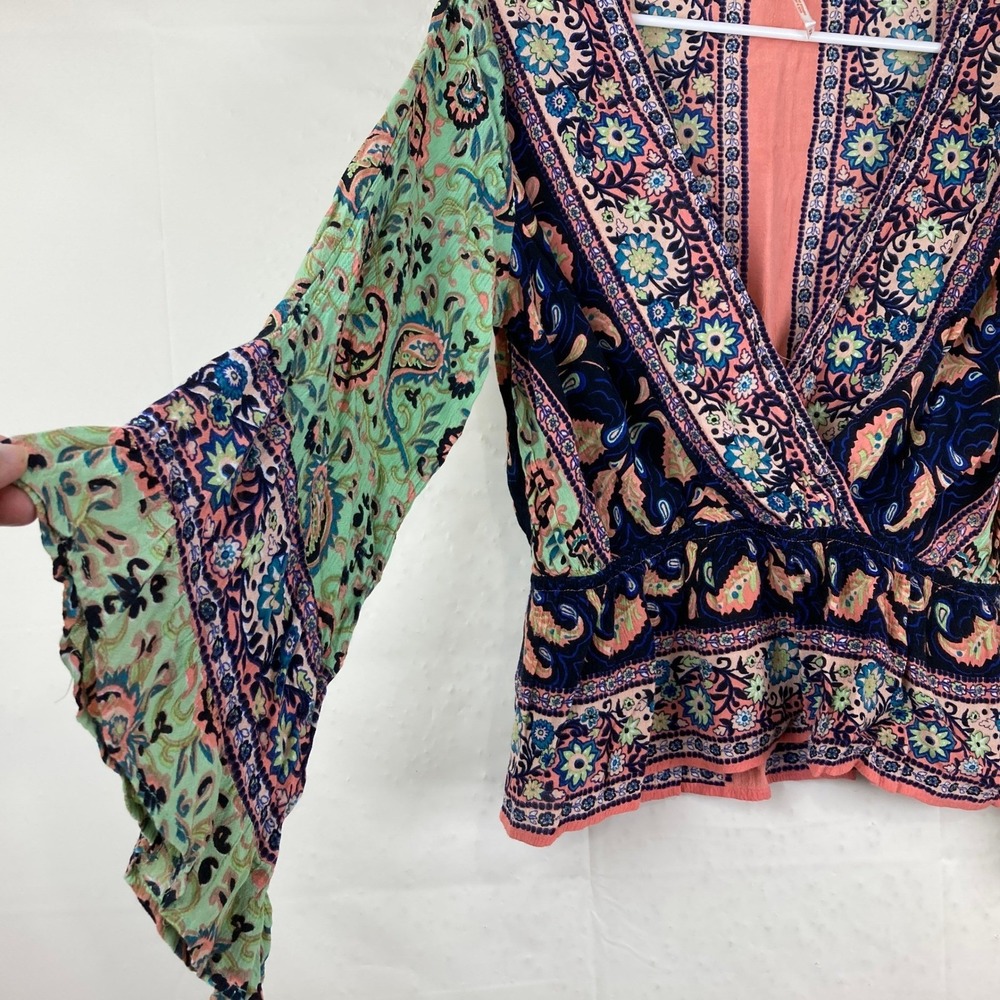 Free People Sz M Multicolor Floral Paisley Bell Sleeve Top Blouse Boho Festival - Picture 4 of 7